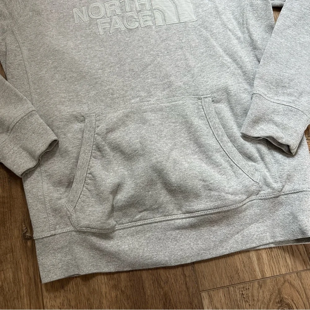 The‎ North Face Men’s Gray Hoodie Sweatshirt, Front Logo, Embroidered, Small